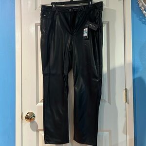 Tommy Hilfiger faux leather pants size 16, ankle length